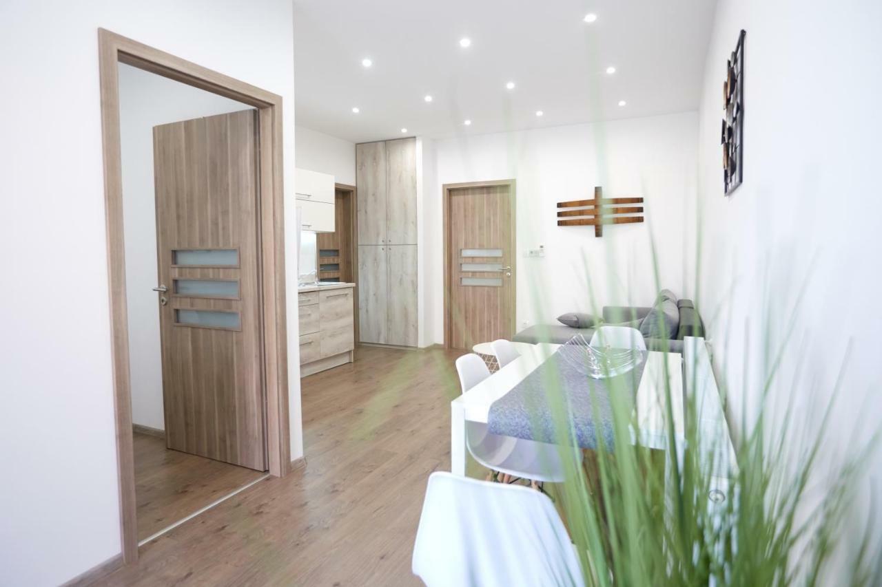 Foter Apartman Ii. วิลานี ภายนอก รูปภาพ