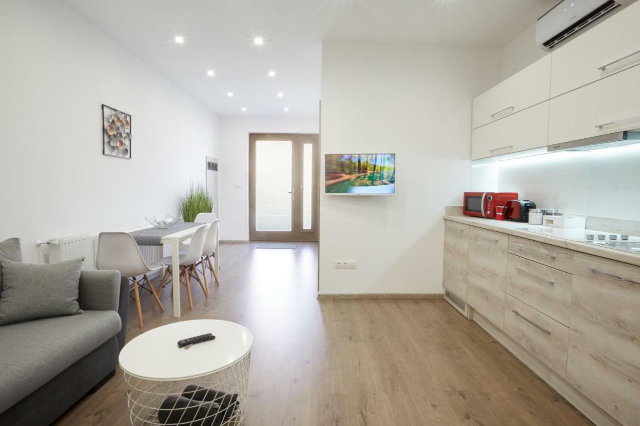Foter Apartman Ii. วิลานี ภายนอก รูปภาพ